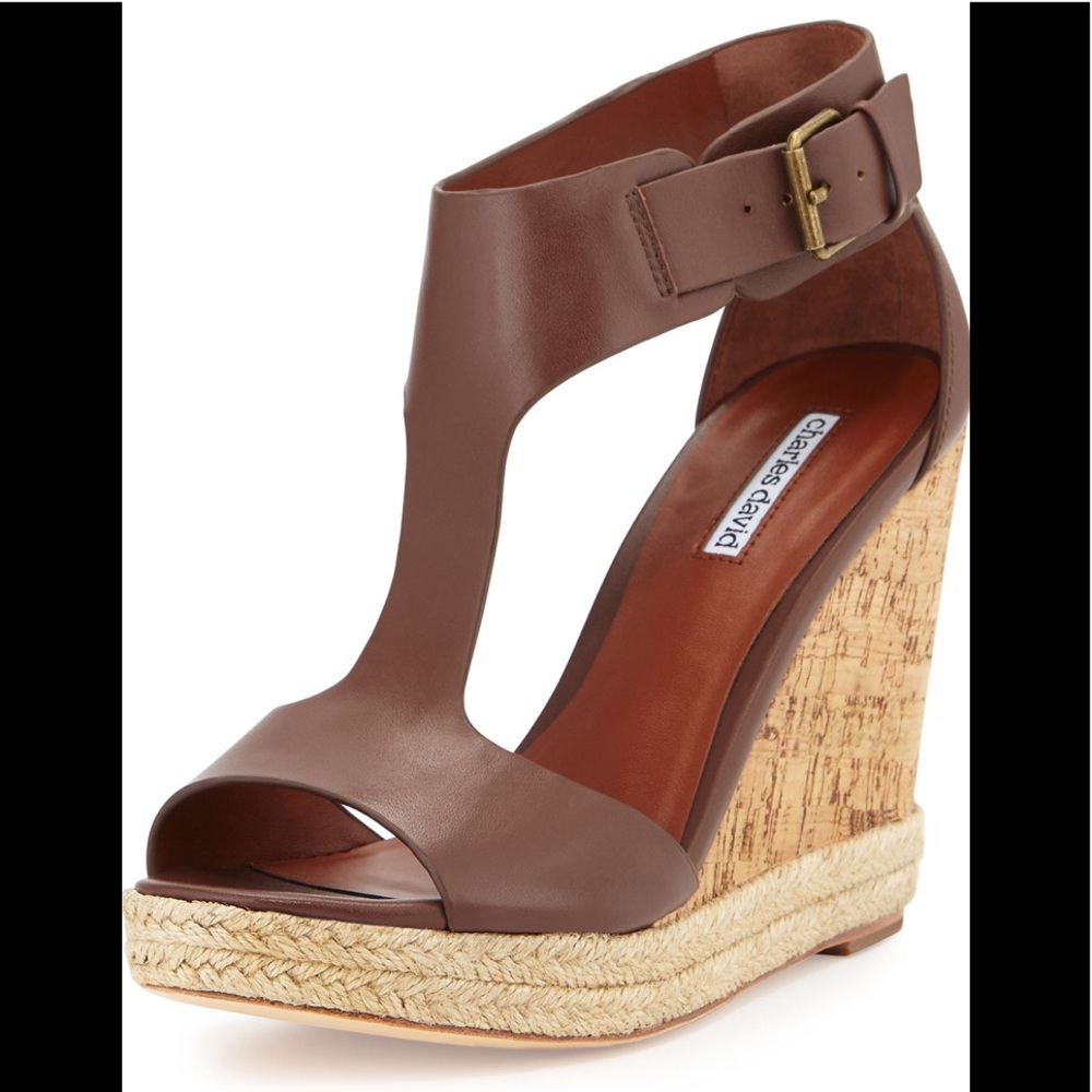 Charles David Olivia Wedge NWT